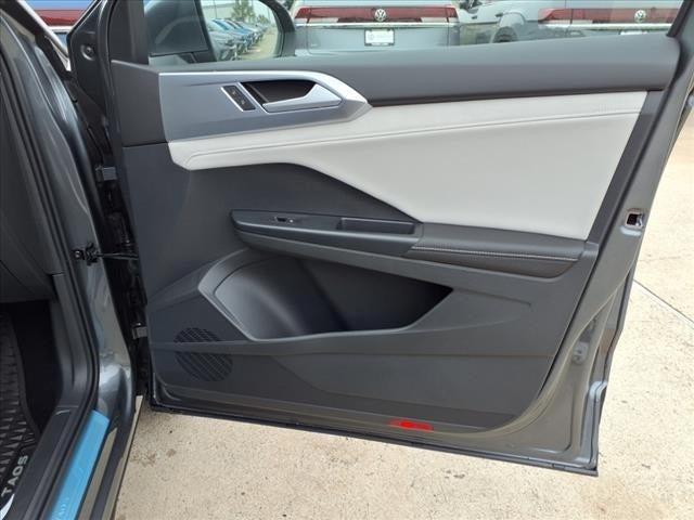 new 2025 Volkswagen Taos car, priced at $29,190