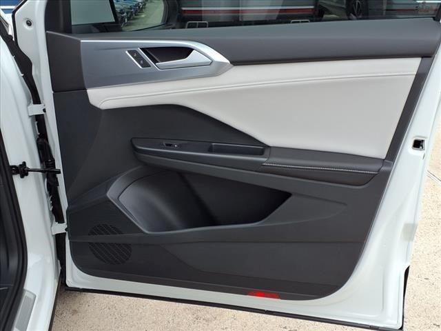 new 2025 Volkswagen Taos car, priced at $29,882