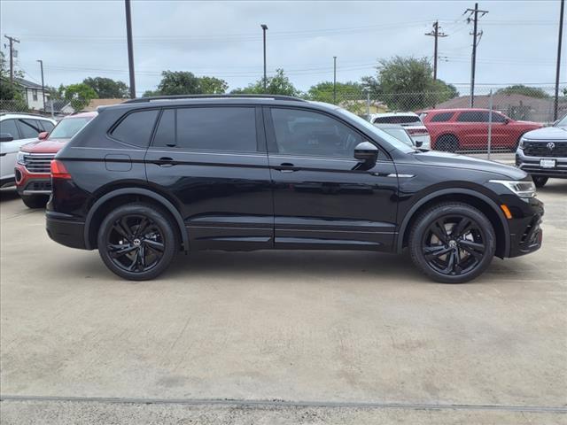 new 2024 Volkswagen Tiguan car, priced at $33,811