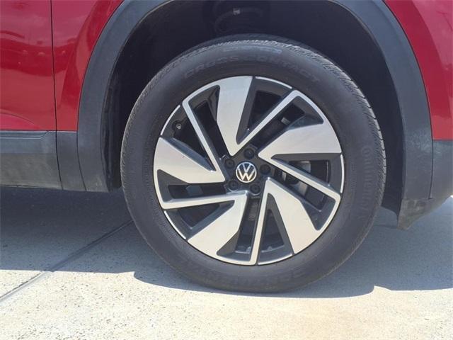 used 2024 Volkswagen Atlas car, priced at $38,894
