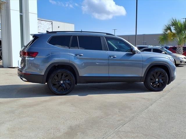 new 2025 Volkswagen Atlas car, priced at $42,841