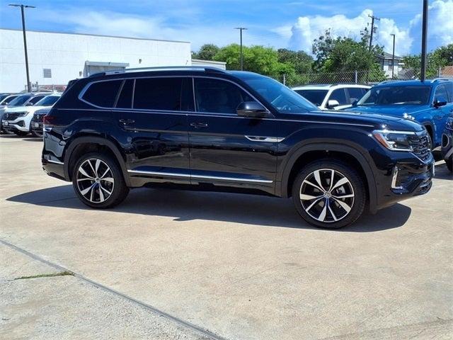 new 2025 Volkswagen Atlas car, priced at $50,511