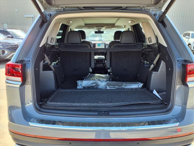 new 2025 Volkswagen Atlas car, priced at $48,591