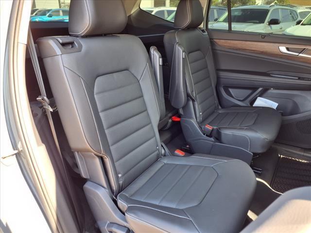 new 2025 Volkswagen Atlas car, priced at $48,591