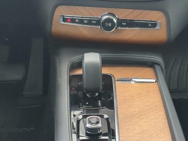 used 2024 Volvo XC90 Recharge Plug-In Hybrid car, priced at $57,884