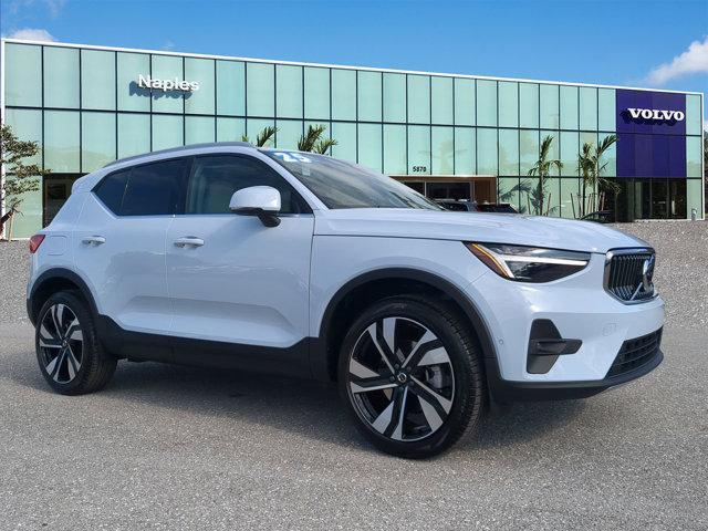 new 2025 Volvo XC40 car, priced at $52,210