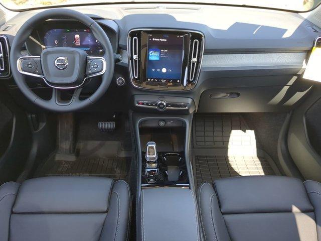 new 2025 Volvo XC40 car, priced at $51,015