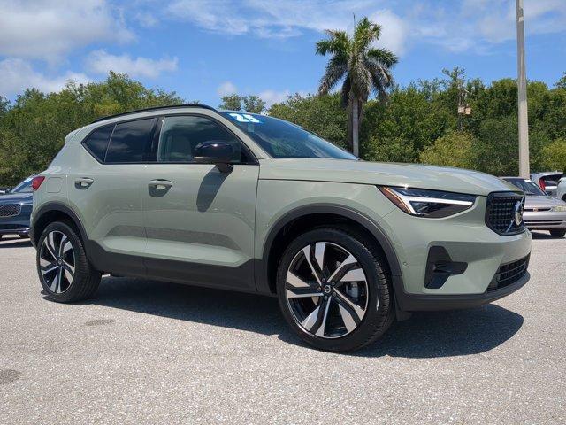 new 2025 Volvo XC40 car, priced at $49,810