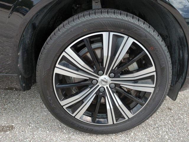used 2022 Volvo XC60 car, priced at $34,221