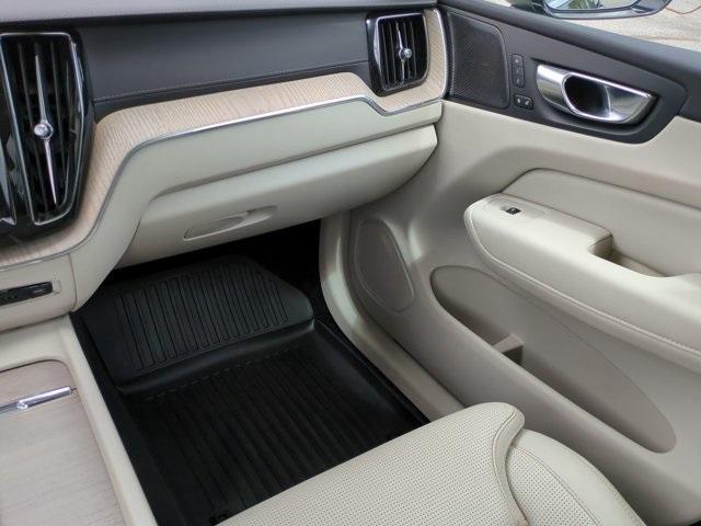 used 2022 Volvo XC60 car, priced at $34,221