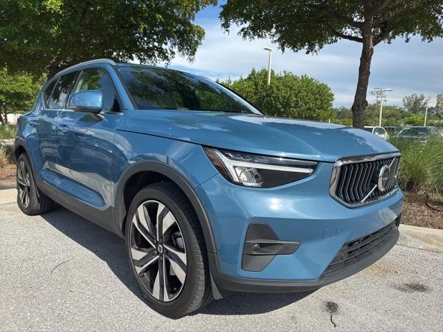 used 2023 Volvo XC40 car, priced at $33,550