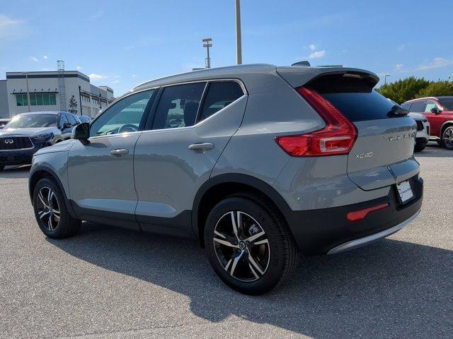 new 2024 Volvo XC40 car, priced at $44,725