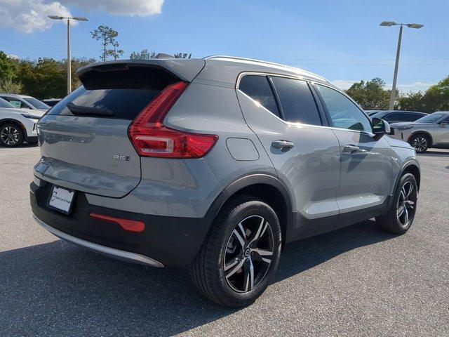 new 2024 Volvo XC40 car, priced at $44,725