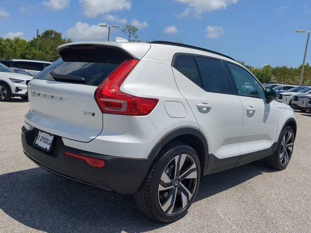 new 2025 Volvo XC40 car, priced at $47,694