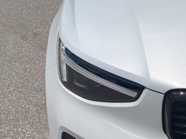 new 2025 Volvo XC40 car, priced at $47,694