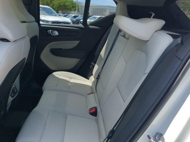 new 2025 Volvo XC40 car, priced at $47,694