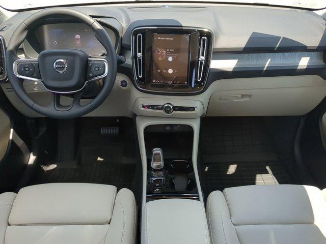 new 2025 Volvo XC40 car, priced at $47,694
