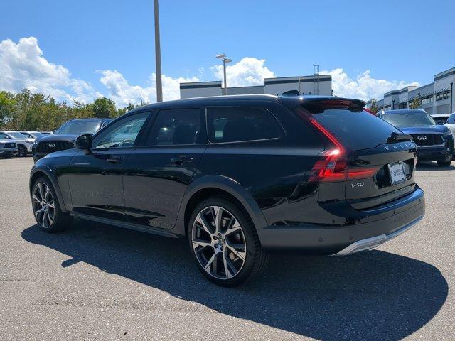 new 2025 Volvo V90 Cross Country car, priced at $68,965