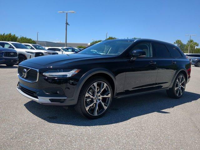 new 2025 Volvo V90 Cross Country car, priced at $68,965