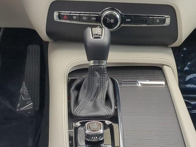 used 2020 Volvo XC90 car, priced at $25,422
