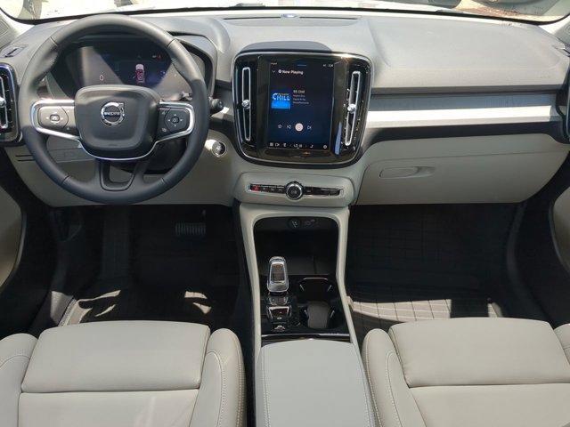 new 2025 Volvo XC40 car, priced at $46,281