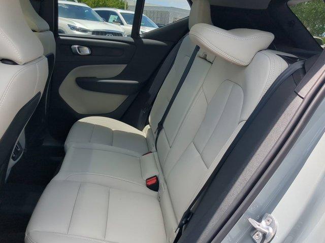 new 2025 Volvo XC40 car, priced at $46,281