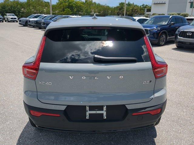 new 2025 Volvo XC40 car, priced at $46,281