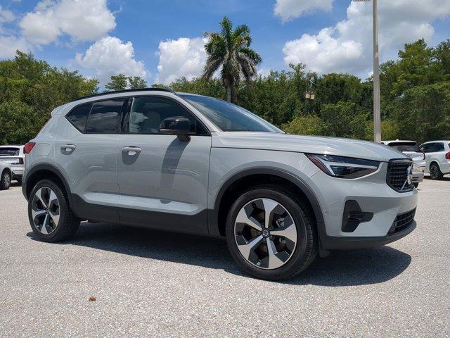 new 2025 Volvo XC40 car, priced at $46,281