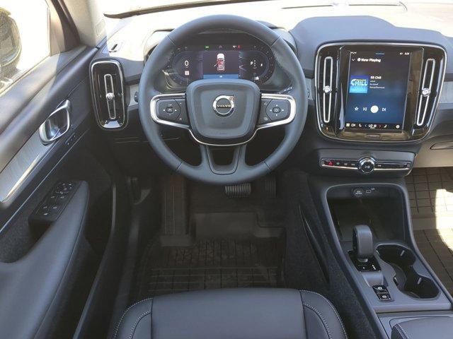 new 2025 Volvo XC40 car, priced at $45,485
