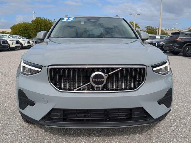 new 2025 Volvo XC40 car, priced at $45,465