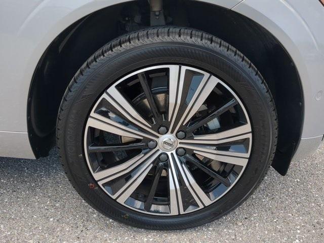 used 2022 Volvo XC60 car, priced at $37,592