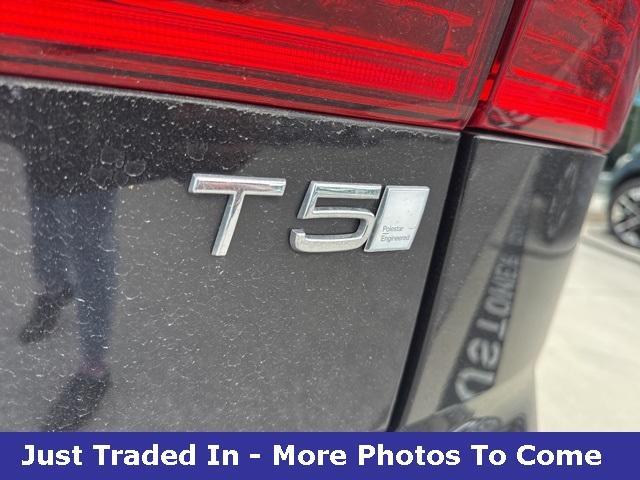 used 2021 Volvo XC60 car, priced at $30,570