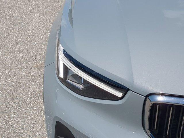 new 2025 Volvo XC40 car, priced at $46,035