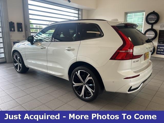 used 2022 Volvo XC60 car, priced at $35,700