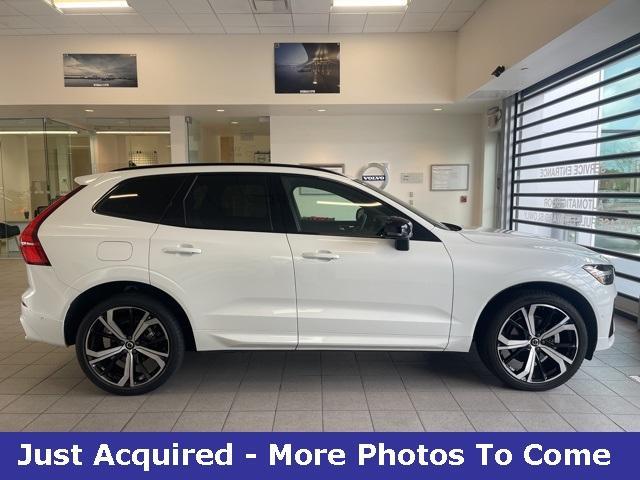 used 2022 Volvo XC60 car, priced at $35,700