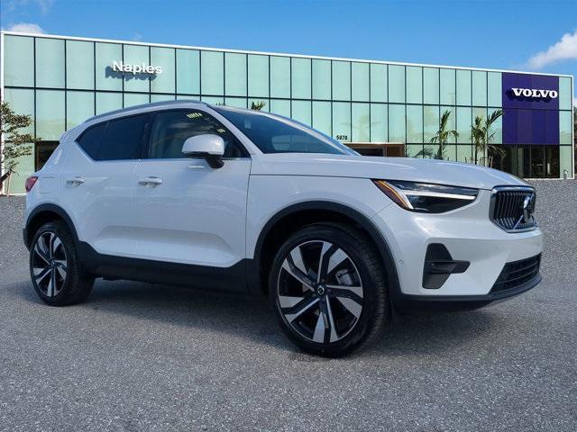 used 2025 Volvo XC40 car