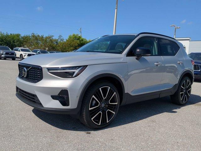 new 2025 Volvo XC40 car, priced at $55,315