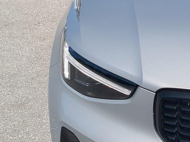 new 2025 Volvo XC40 car, priced at $55,315