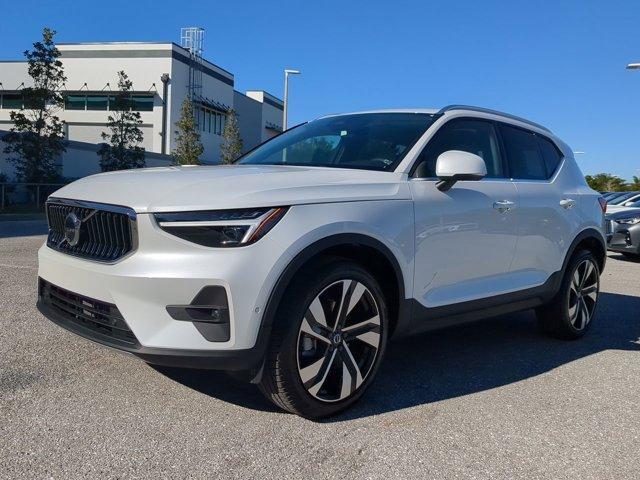 new 2025 Volvo XC40 car, priced at $49,240