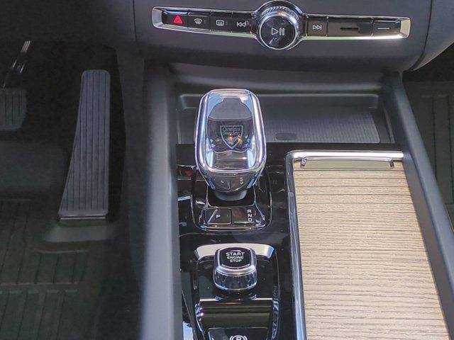 new 2026 Volvo XC60 car, priced at $57,575