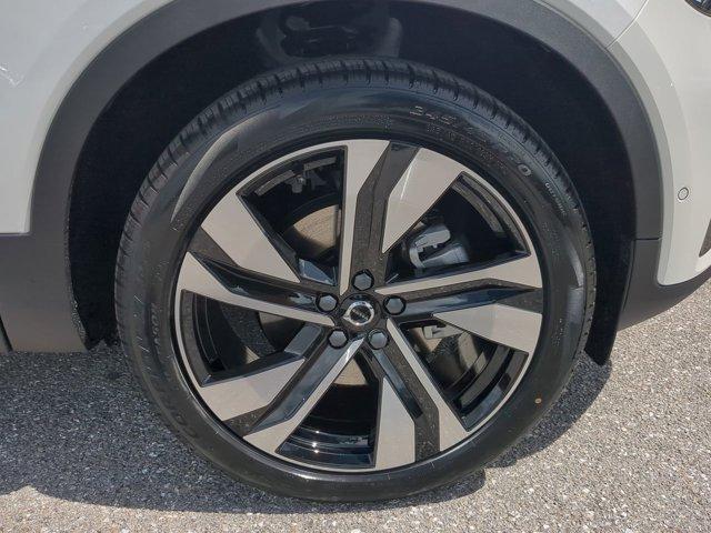 new 2025 Volvo XC40 car, priced at $52,230