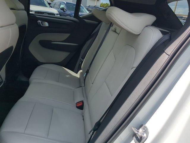 new 2025 Volvo XC40 car, priced at $52,230