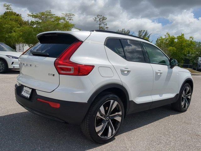 new 2025 Volvo XC40 car, priced at $52,230