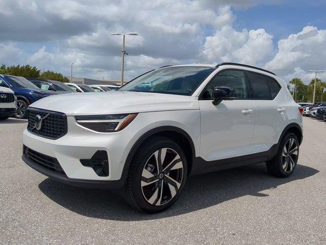 new 2025 Volvo XC40 car, priced at $52,230
