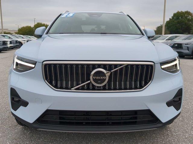 new 2025 Volvo XC40 car, priced at $50,595