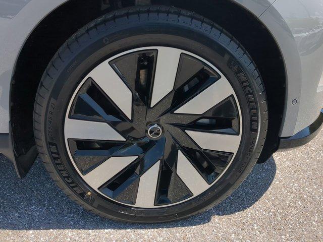 new 2025 Volvo EX90 car, priced at $87,750