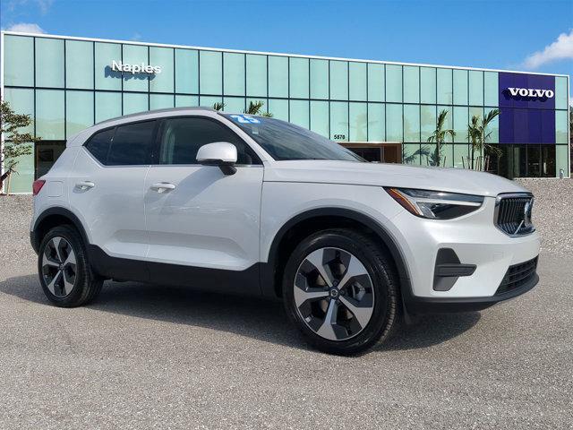 new 2025 Volvo XC40 car, priced at $46,015