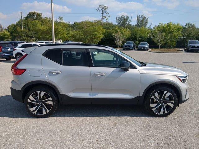 new 2025 Volvo XC40 car, priced at $52,680