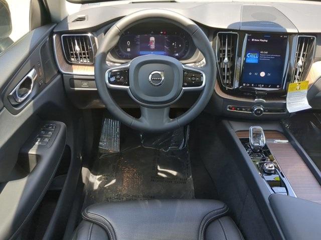 used 2023 Volvo XC60 car, priced at $42,750