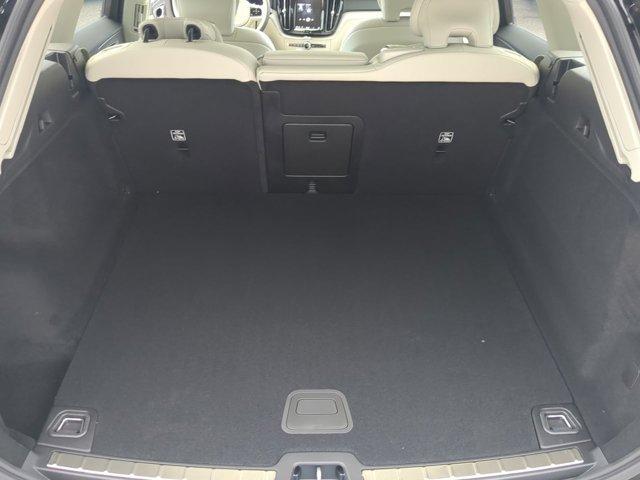 new 2025 Volvo XC60 car, priced at $55,360